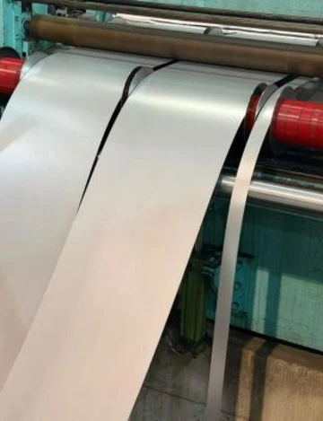 Acero decapado laminado en caliente de alta resistencia